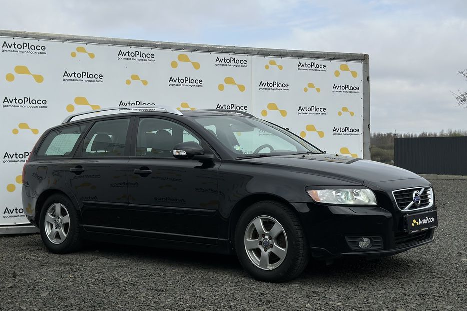 Продам Volvo V50 2011 года в Луцке