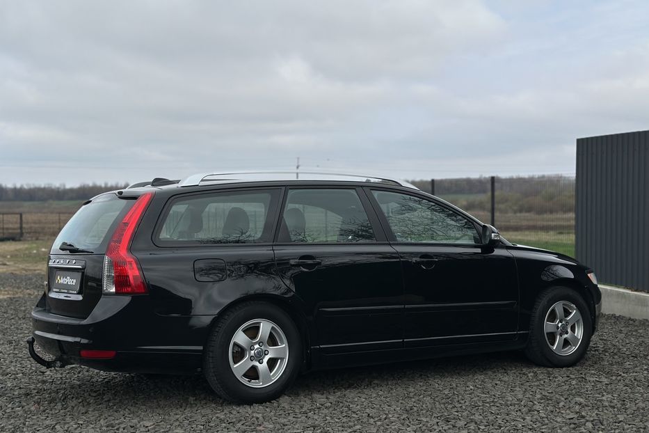 Продам Volvo V50 2011 года в Луцке