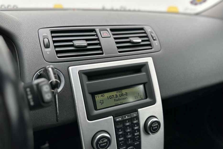 Продам Volvo V50 2011 года в Луцке