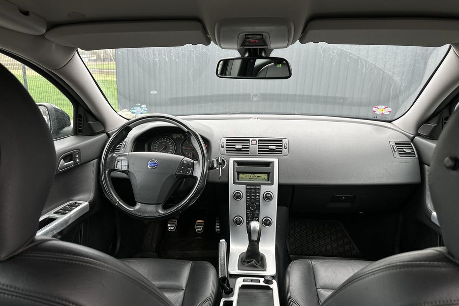 Продам Volvo V50 2011 года в Луцке