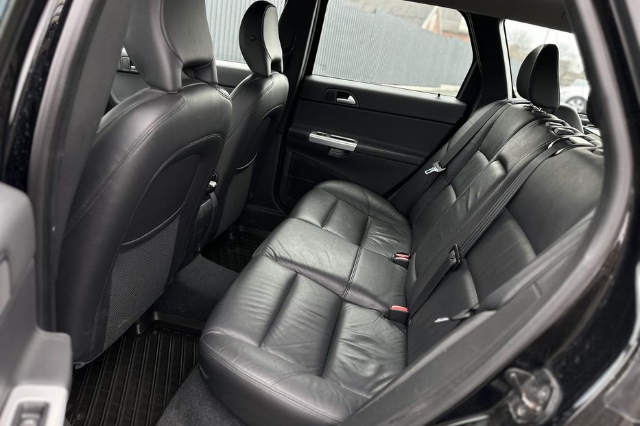 Продам Volvo V50 2011 года в Луцке