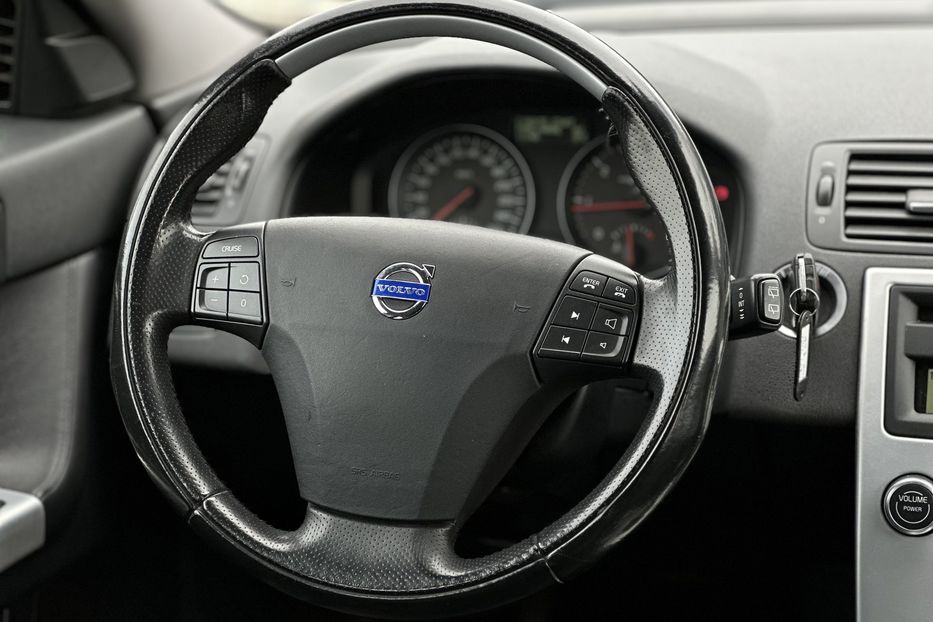 Продам Volvo V50 2011 года в Луцке
