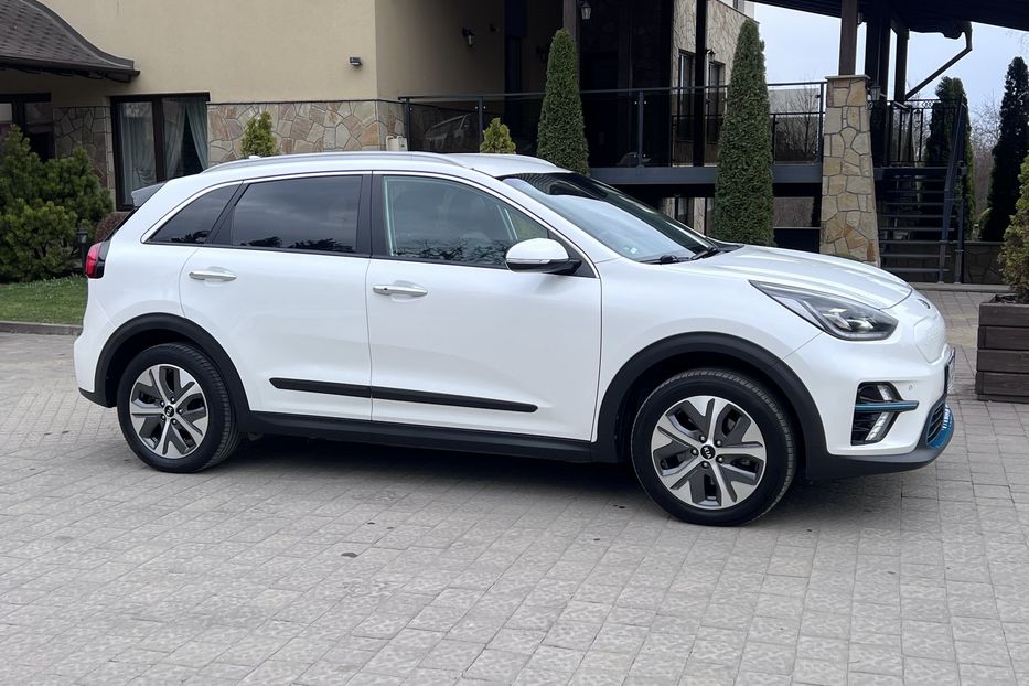 Продам Kia Niro Executive line 2020 года в Тернополе
