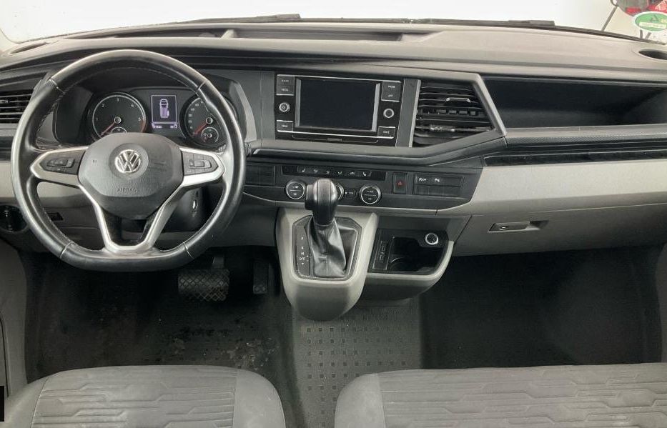 Продам Volkswagen Caravella 2.0 110квт DSG авто в дорозі 2020 года в Львове