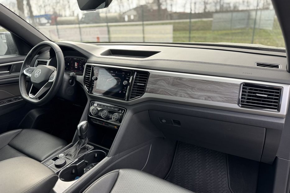 Продам Volkswagen Atlas Cross Sport (COMIS) 2022 года в г. Умань, Черкасская область
