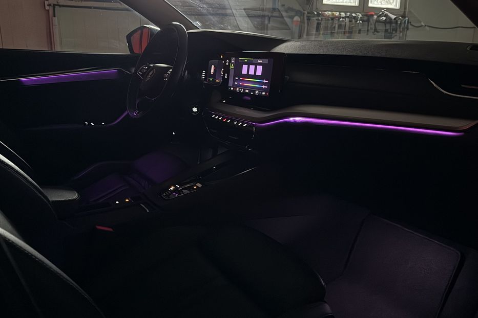 Продам Skoda Octavia А8 2.0 TDI 150 к.с ШКІРА МАСАЖ 2021 года в Львове