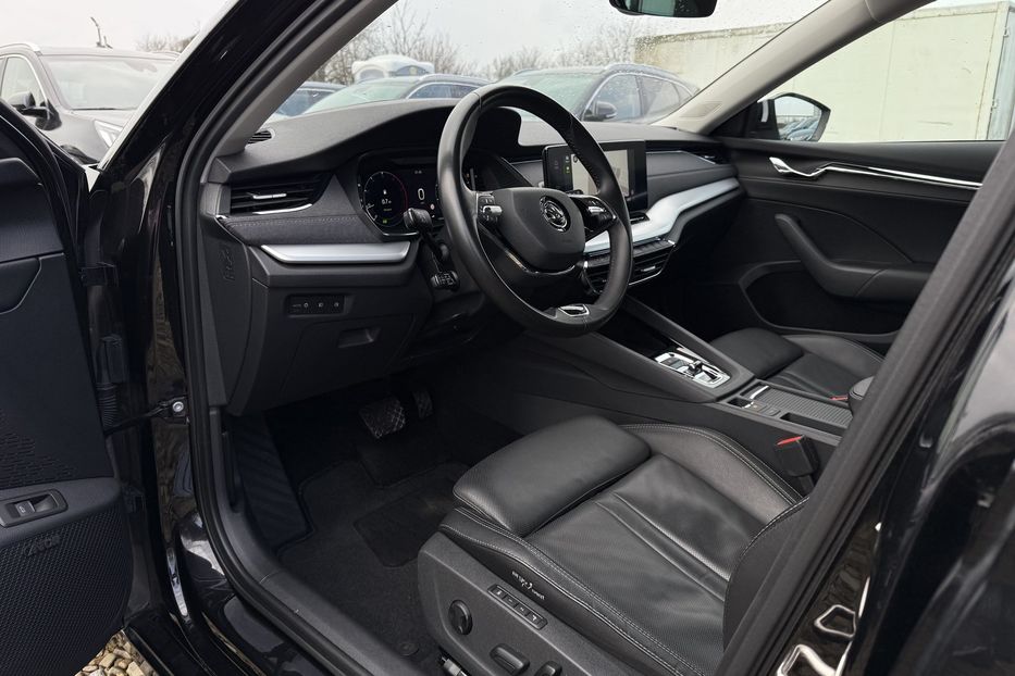 Продам Skoda Octavia А8 2.0 TDI 150 к.с ШКІРА МАСАЖ 2021 года в Львове