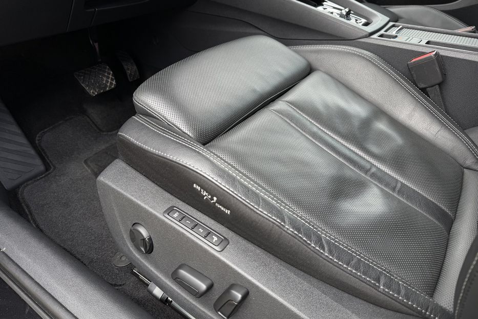 Продам Skoda Octavia А8 2.0 TDI 150 к.с ШКІРА МАСАЖ 2021 года в Львове