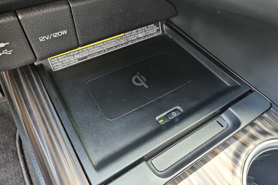 Продам Toyota Camry Hybrid PREMIUM 2019 года в Киеве