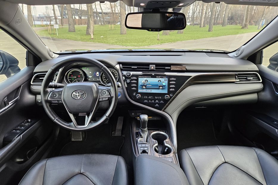 Продам Toyota Camry Hybrid PREMIUM 2019 года в Киеве