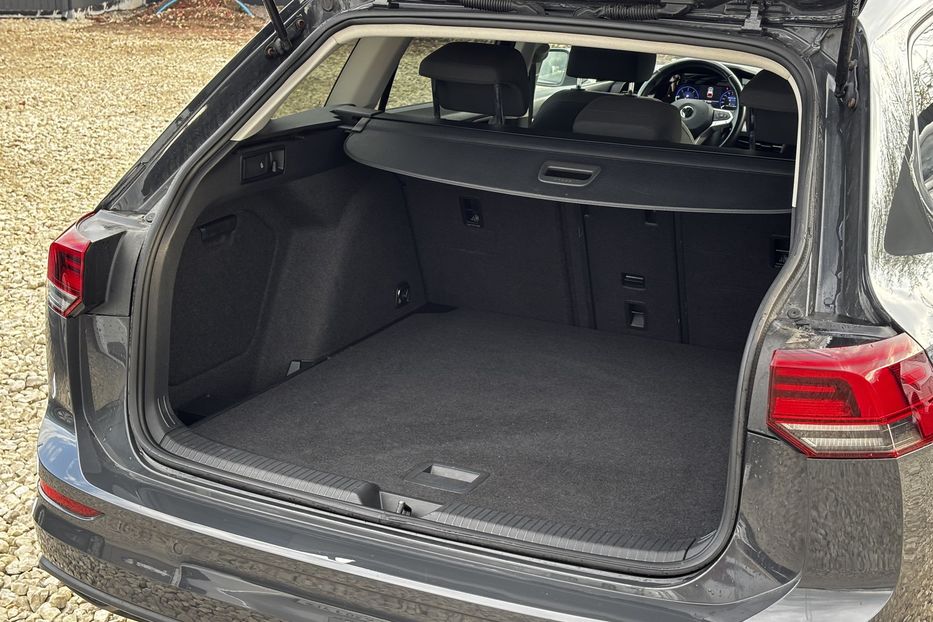 Продам Volkswagen Golf Variant 8 Без підкрасів!!! 2021 года в Львове