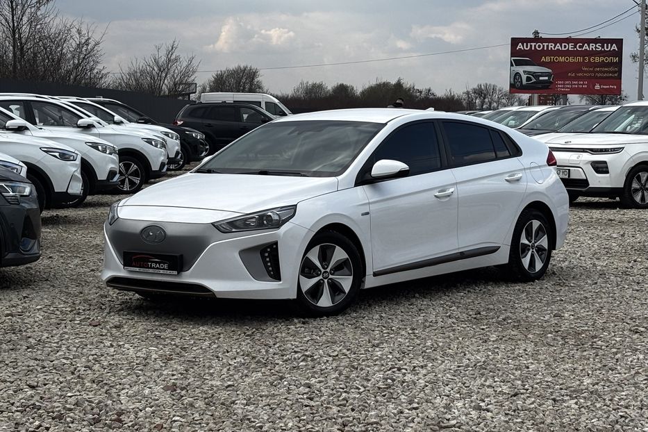 Продам Hyundai Ioniq 28 KW авто у Львові 2017 года в Львове