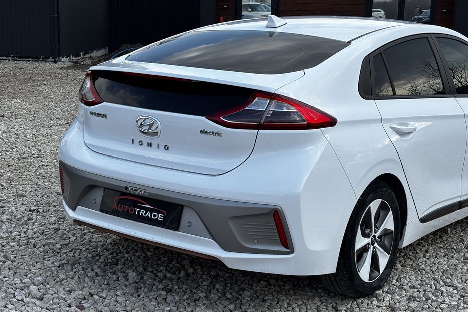 Продам Hyundai Ioniq 28 KW авто у Львові 2017 года в Львове