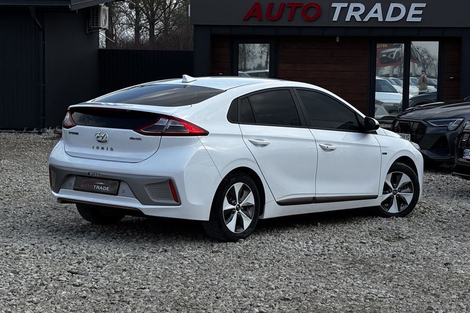Продам Hyundai Ioniq 28 KW авто у Львові 2017 года в Львове