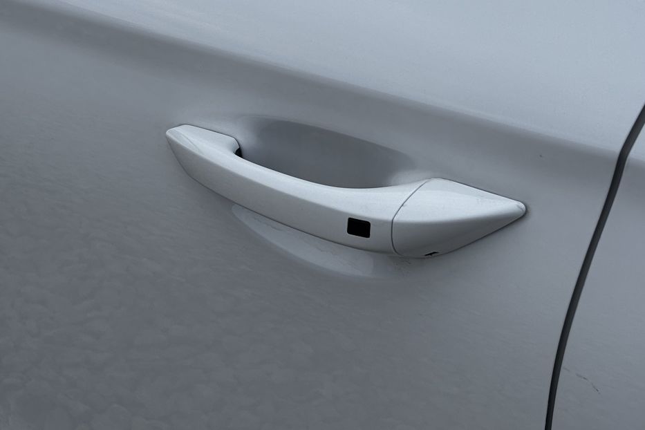 Продам Hyundai Ioniq 28 KW авто у Львові 2017 года в Львове