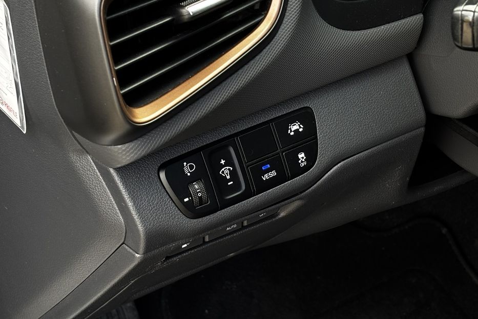 Продам Hyundai Ioniq 28 KW авто у Львові 2017 года в Львове