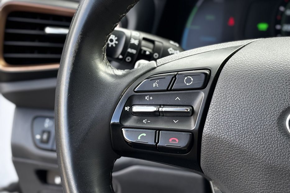 Продам Hyundai Ioniq 28 KW авто у Львові 2017 года в Львове