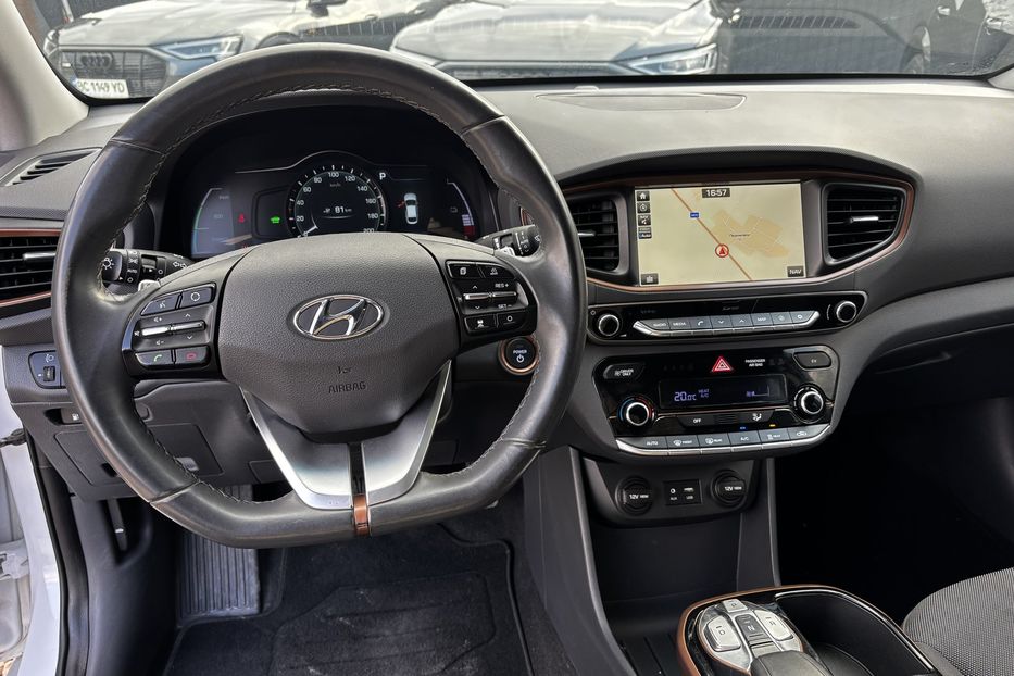 Продам Hyundai Ioniq 28 KW авто у Львові 2017 года в Львове