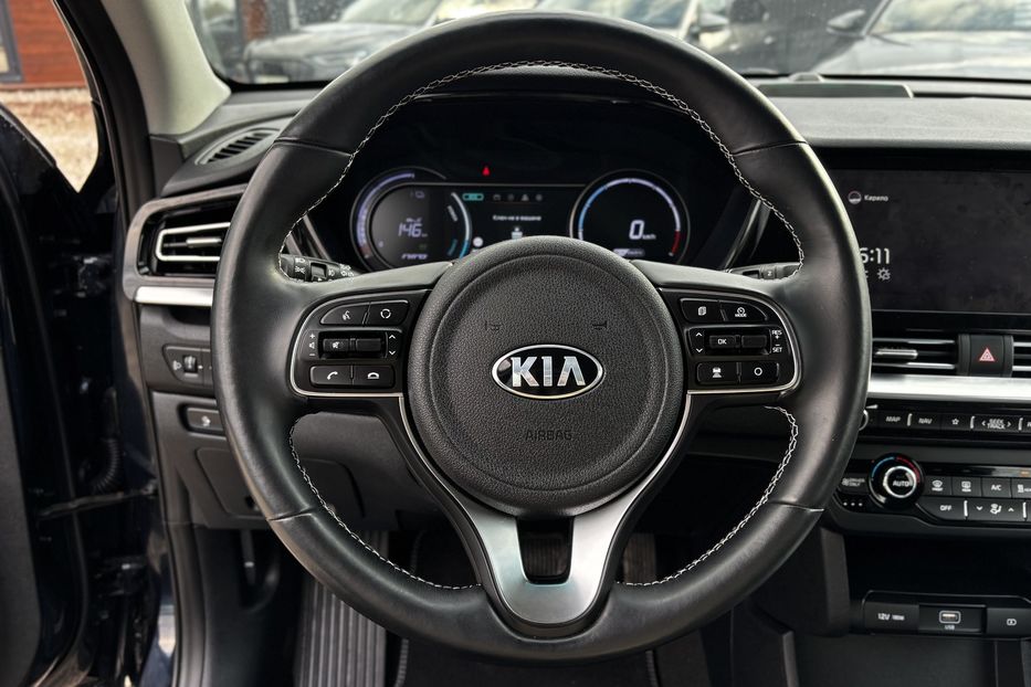 Продам Kia Niro 64 KW  2020 года в Львове