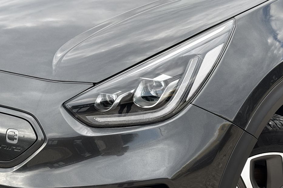 Продам Kia Niro 64 kw PREMIUM авто у Львові А 2021 года в Львове