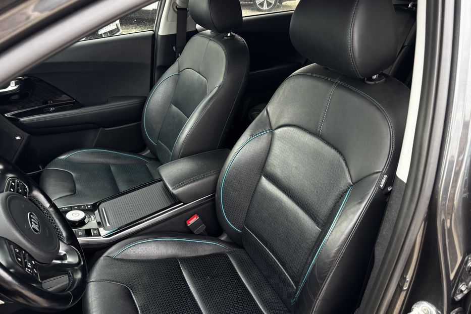 Продам Kia Niro 64 kw PREMIUM авто у Львові А 2021 года в Львове