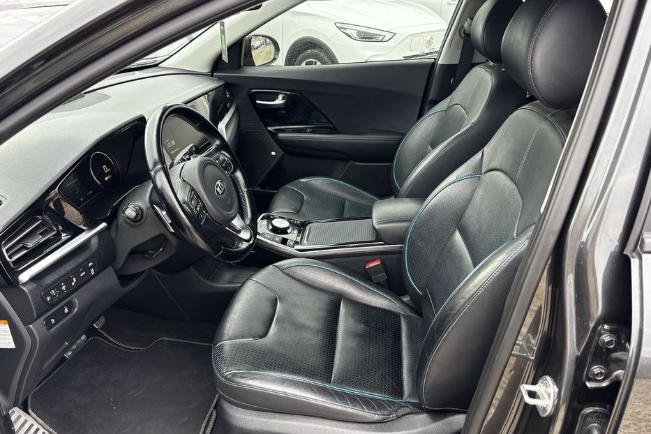 Продам Kia Niro 64 kw PREMIUM авто у Львові А 2021 года в Львове