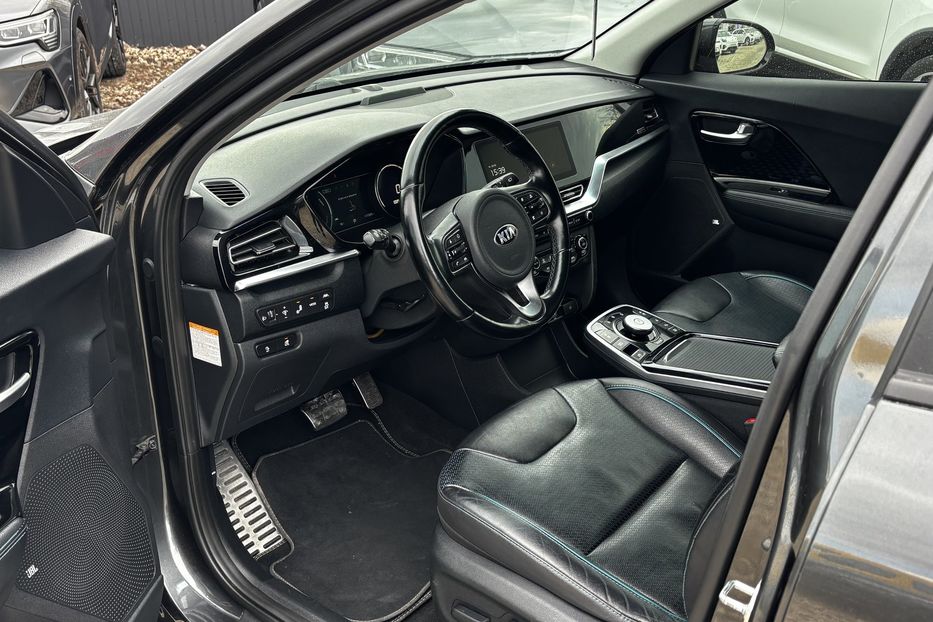 Продам Kia Niro 64 kw PREMIUM авто у Львові А 2021 года в Львове