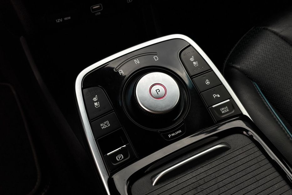 Продам Kia Niro 64 kw PREMIUM авто у Львові А 2021 года в Львове