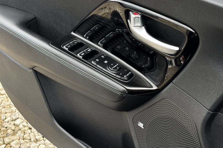 Продам Kia Niro 64 kw PREMIUM авто у Львові А 2021 года в Львове