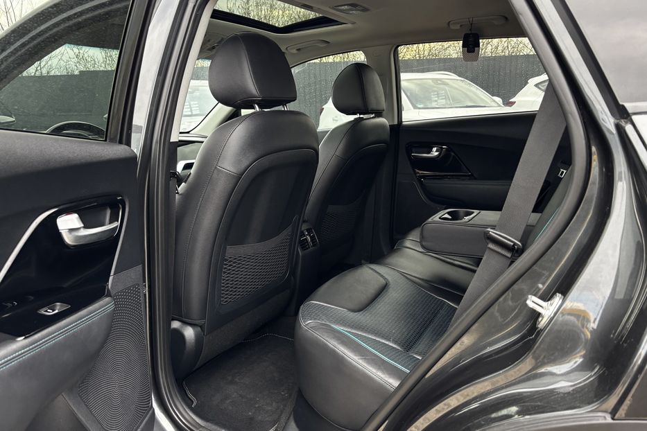 Продам Kia Niro 64 kw PREMIUM авто у Львові А 2021 года в Львове