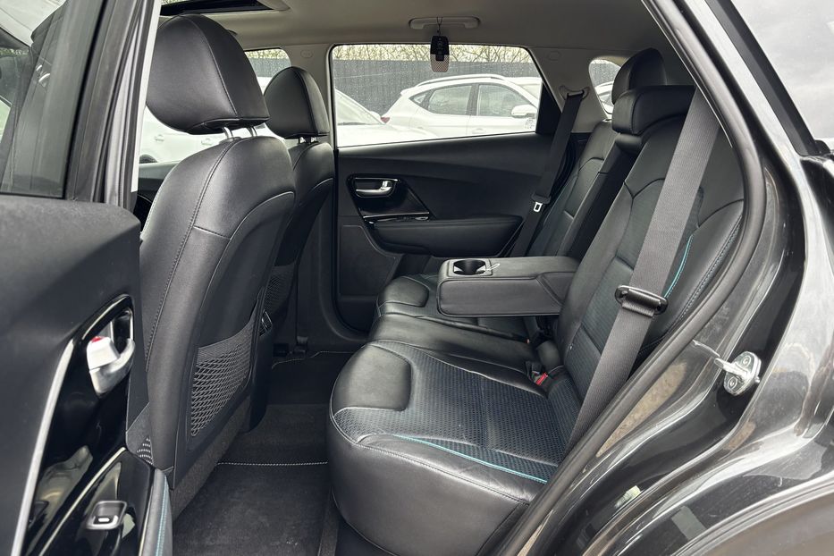 Продам Kia Niro 64 kw PREMIUM авто у Львові А 2021 года в Львове