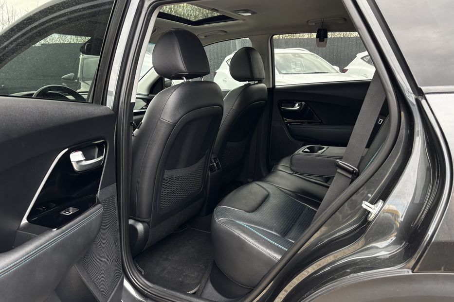 Продам Kia Niro 64 kw PREMIUM авто у Львові А 2021 года в Львове