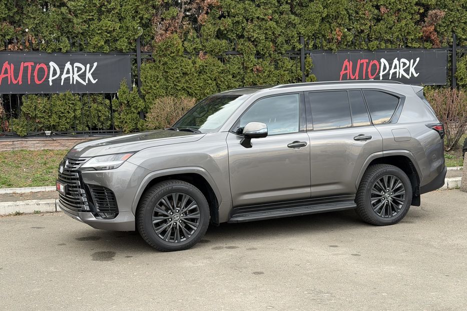 Продам Lexus LX 570 LX600 2023 года в Киеве