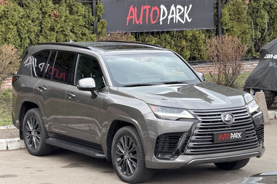 Продам Lexus LX 570 LX600 2023 года в Киеве
