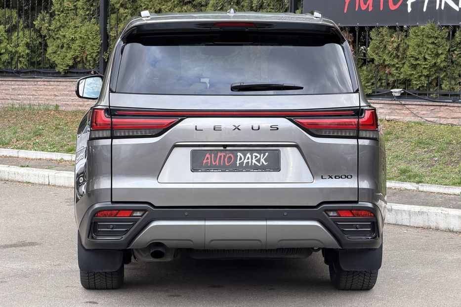 Продам Lexus LX 570 LX600 2023 года в Киеве