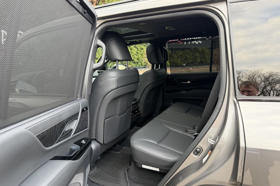 Продам Lexus LX 570 LX600 2023 года в Киеве