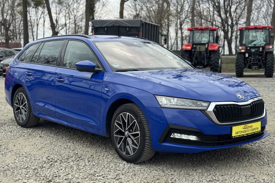 Продам Skoda Octavia A8 150 к/с CLEVER (COMIS) 2022 года в г. Умань, Черкасская область