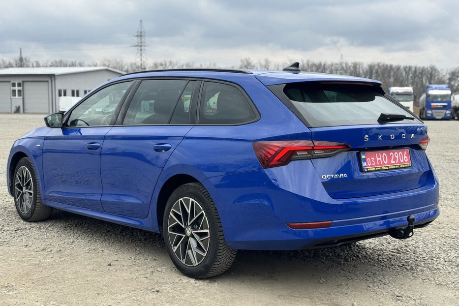 Продам Skoda Octavia A8 150 к/с CLEVER (COMIS) 2022 года в г. Умань, Черкасская область