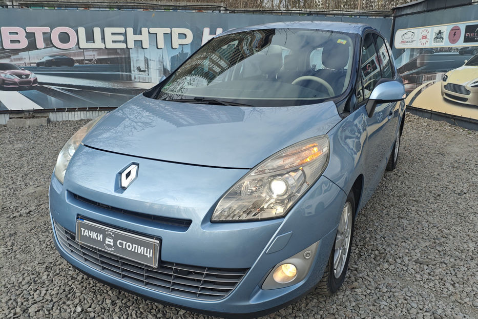 Продам Renault Grand Scenic 2.0 CVT (140 к.с.) 2010 года в Киеве