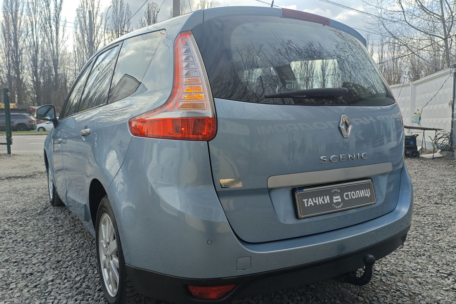 Продам Renault Grand Scenic 2.0 CVT (140 к.с.) 2010 года в Киеве