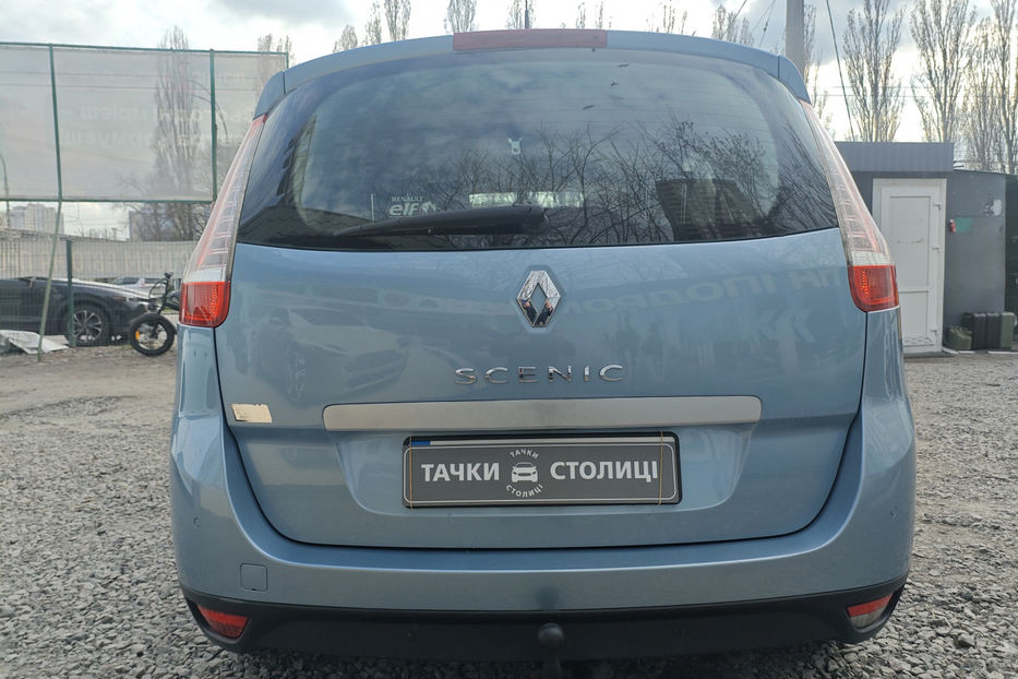 Продам Renault Grand Scenic 2.0 CVT (140 к.с.) 2010 года в Киеве