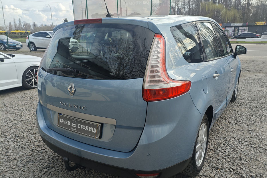 Продам Renault Grand Scenic 2.0 CVT (140 к.с.) 2010 года в Киеве