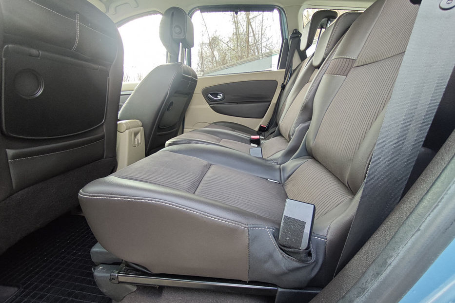 Продам Renault Grand Scenic 2.0 CVT (140 к.с.) 2010 года в Киеве