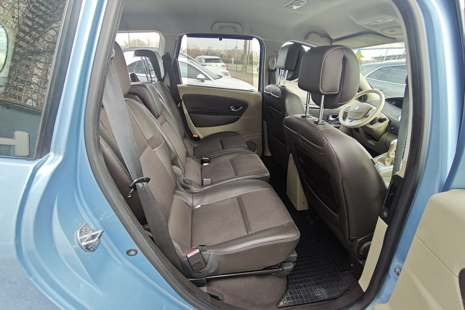 Продам Renault Grand Scenic 2.0 CVT (140 к.с.) 2010 года в Киеве