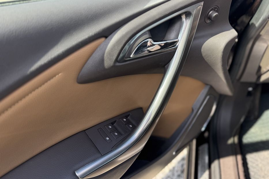 Продам Opel Astra J (COMIS) 2011 года в г. Умань, Черкасская область