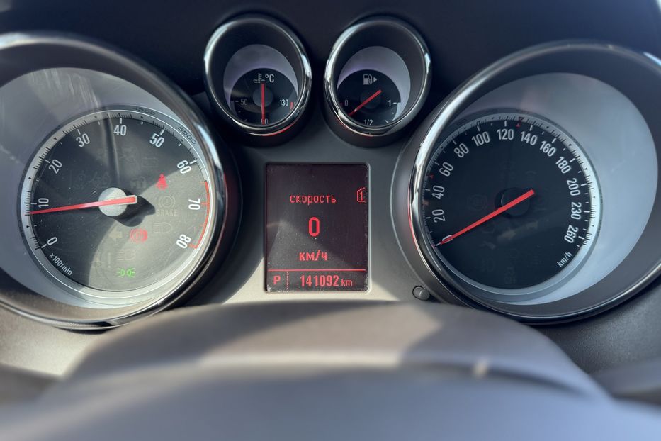 Продам Opel Astra J (COMIS) 2011 года в г. Умань, Черкасская область