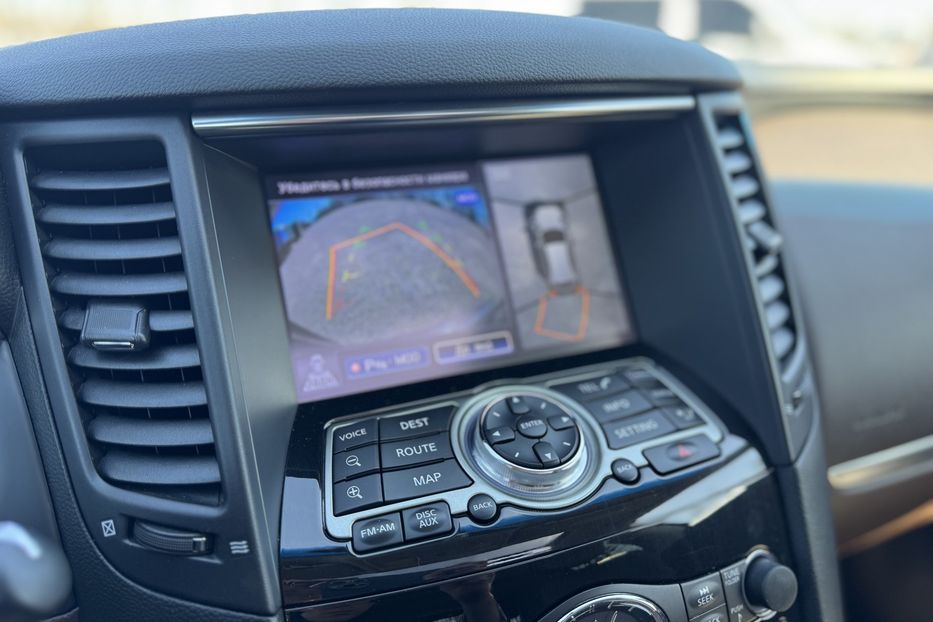 Продам Infiniti QX70 (COMIS) 4WD 2013 года в г. Умань, Черкасская область