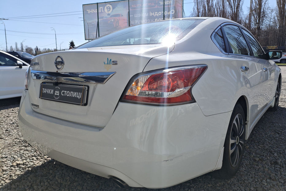 Продам Nissan Altima 2.5 CVT (182 к.с.) • S 2015 года в Киеве