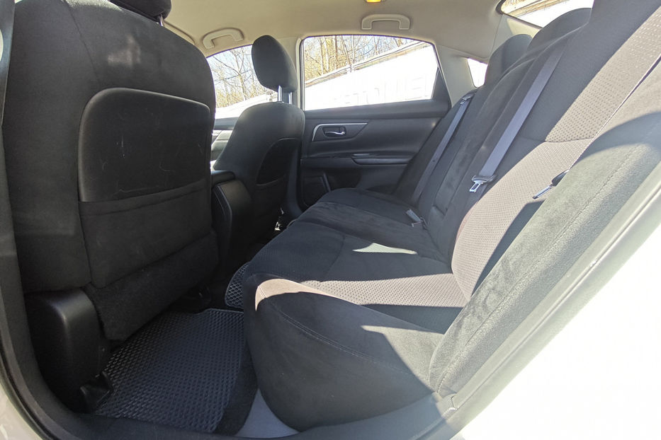 Продам Nissan Altima 2.5 CVT (182 к.с.) • S 2015 года в Киеве
