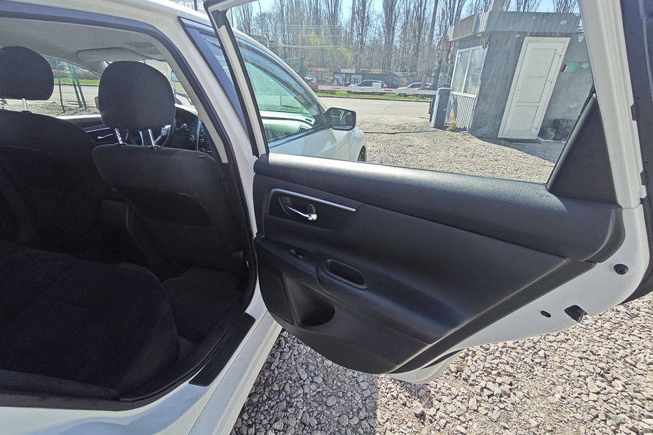 Продам Nissan Altima 2.5 CVT (182 к.с.) • S 2015 года в Киеве